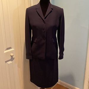 G Essentials Womens 2 piece Career Suit, Navy Blue, Size 4P, Vintage.